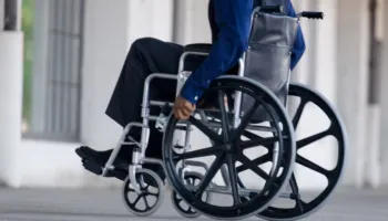 Qeveria rrit pagesën për paketën higjieno-sanitare të paraplegjikëve dhe tetraplegjikëve, efektet nisin nga 1 Janari