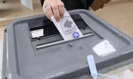 Qytetarët e Kosovës votojnë sot në zgjedhjet e parakohshme parlamentare