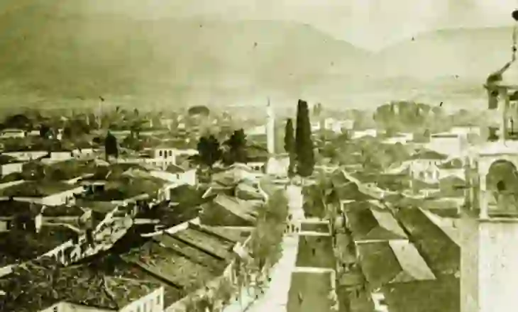 Qytetet që rikthehen nga harresa: Rishfaqja e vendbanimeve të braktisura ngre pyetje për klimën dhe historinë