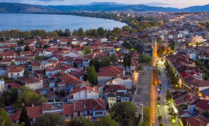 ‘Qyteti 15-minutësh’/ Janina, vendi më i lumtur në Greqi! Peizazhe magjepsës, kuzhina e veçantë dhe lagje të vjetra