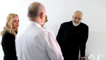 Rama dhe ministrja e Shëndetësisë inspektim te QSUNT, kryeministri takon pacientet te Onkologjiku