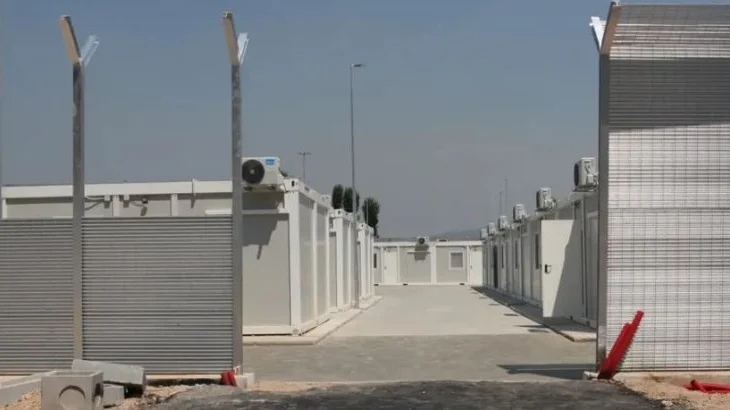 Rama kthen Shqipërinë në ‘kosh’ emigrantësh: Do ngrihen qendra pritje në këto qytete