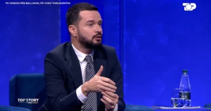 “Rama mjeshtër për të nxehur SPAK-un”, Curri: Bashkë me Berishën janë në marrëveshje për ndryshimin e Kushtetutës