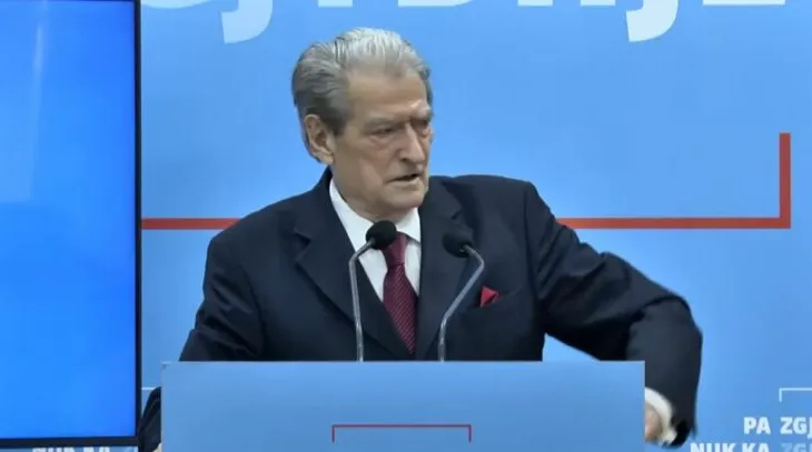 “Rama nuk do t’i heqë imunitetin Ballukut”, Berisha: Përdor mandatet si marioneta krimi, dy gjykatës skllevër…