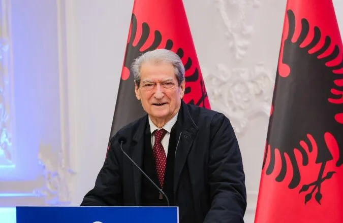 “Rama nuk ka legjitimitet..”/ Berisha: T’i përzëmë nga pushteti, kemi të drejtën e ligjit dhe Zotit të përballemi me ta