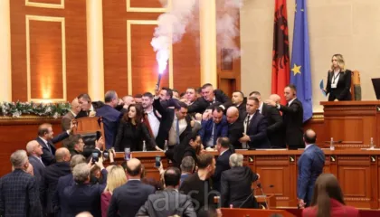 Rama për incidentin në Kuvend, në seancën e betimit të Avokatit të Popullit: Opozita iu rikthye vesit që del me shpirtin