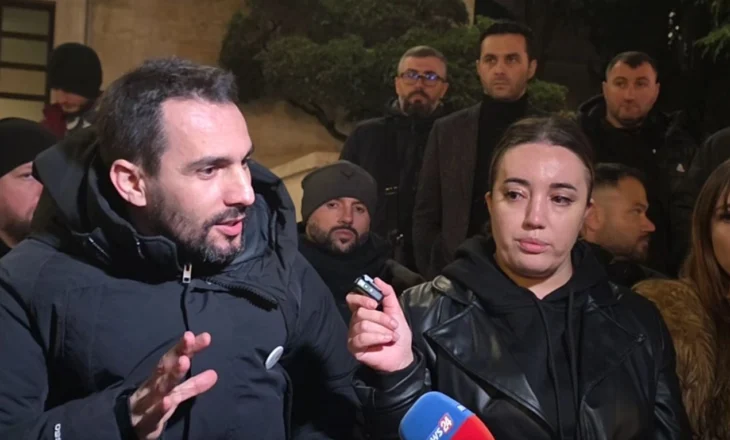 Referohet në Prokurori Adriatik Lapaj për zaptim të hapësirës publike para Kryeministrisë