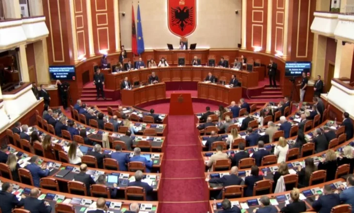 RENDI I DITËS/ Mblidhet sërish Kuvendi, ja diskutimet që priten