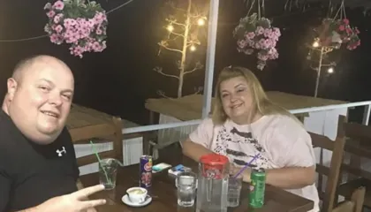 Rikthehen Genardi dhe Sonida, por s’gjejnë ‘paqe’! Refuzohen nga stafi i lokalit, mbërrin policia, por…Çfarë ndodhi? (VIDEO)