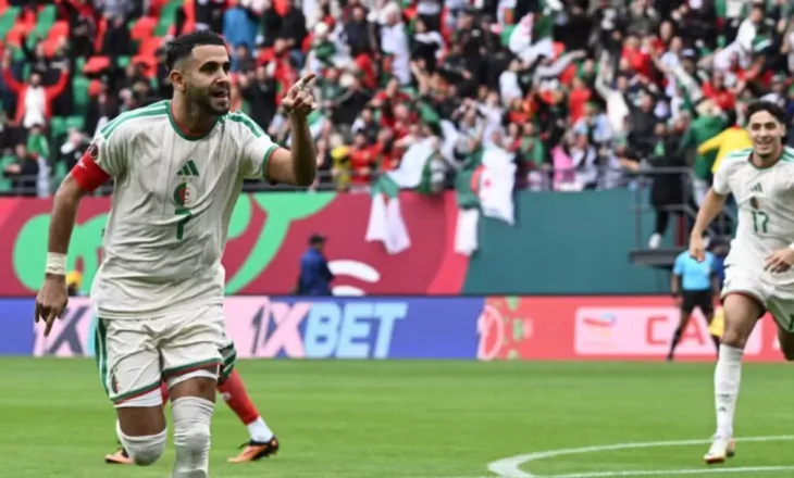 Riyad Mahrez fenomenal, Algjeria e nis me fitore bindëse në Kupën e Kombeve të Afrikës (video)