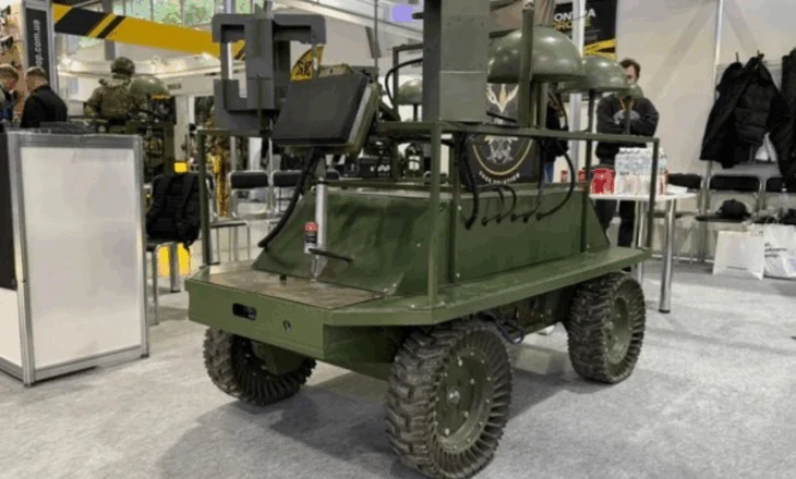 Robot i blinduar kundër dronëve, Ukraina befason me mjetin e ri ushtarak