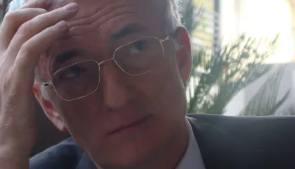 “Romeo pa emër i Roza Xh.”, tregim nga Mehmet Elezi