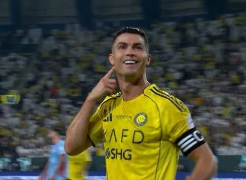 Ronaldo dhe Messi bashkë? Portugali flet për fundin e karrierës