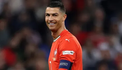Ronaldo e qartëson: Nuk lë futbollin pa arritur 1000 gola