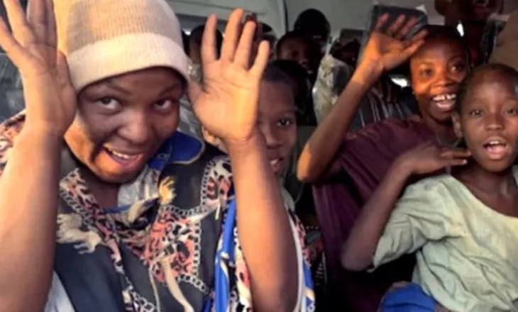 Rrëmbimi masiv në shkollën katolike, lirohen 130 nxënës të tjerë në Nigeri