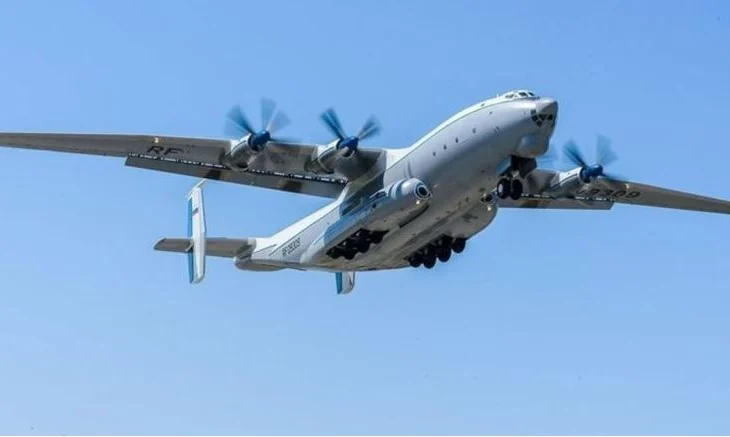 Rrëzohet avioni ushtarak, humb jetën i gjithë ekuipazhi