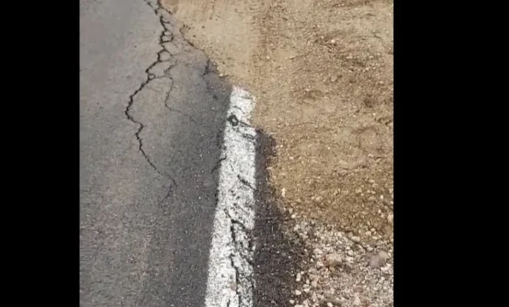 Rruga Burgajet–Derjan–Macukull prishtet 8 muaj pasi u asfaltua! Deputetja Vata: SPAK të hetojë, dorëzojmë provat