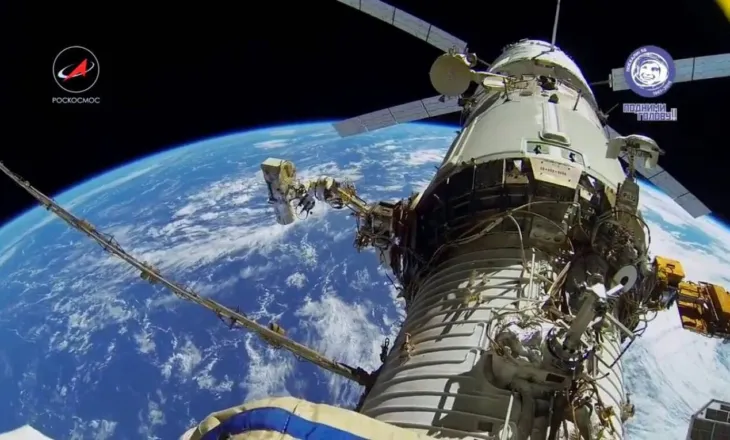 Rusia dëshiron të ndërtojë një central bërthamor në Hënë brenda një dekade