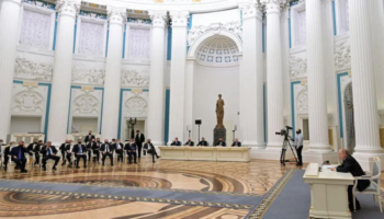 Rusia e miliarderëve, oligarkët në shërbim të luftës dhe Putinit