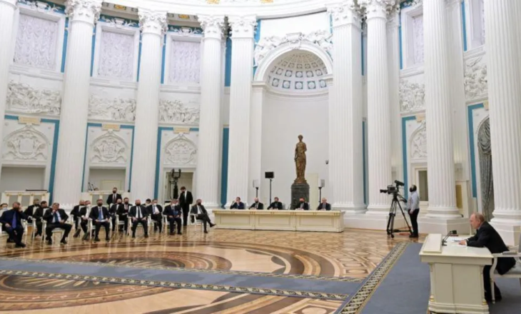 Rusia e miliarderëve, oligarkët në shërbim të luftës dhe Putinit