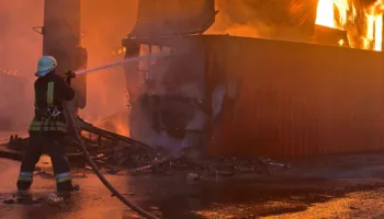 Rusia përgjigjet pas sulmit ukrainas ndaj një cisterne nafte në Mesdhe, godet portin e Odesës, 7 të vdekur dhe 15 të plagosur