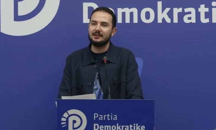 Salianji në Shkodër: PD nuk ndryshon me figura të vjetëra, disa njerëz në selinë blu po sillen si lepurusha