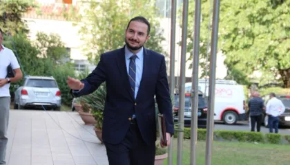 “Salianji si Gramoz Pashko, ju sulën të gjithë kur doli kundër”