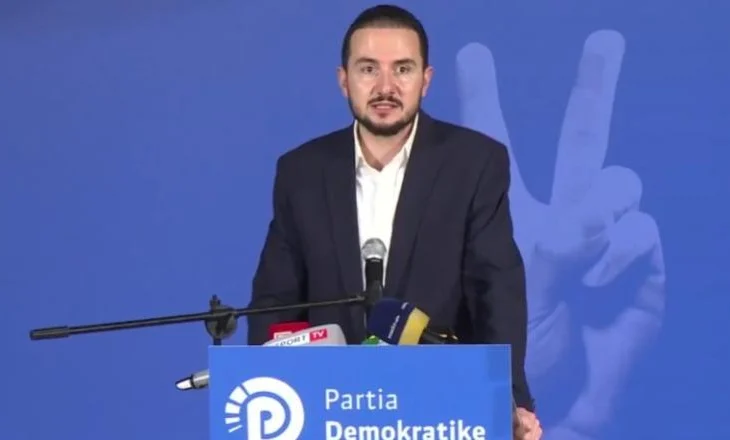 Salianji takim me strukturat në Durrës: Ndryshimi nis nga kjo sallë, PD duhet të përgatitet për të mundur Ramën!