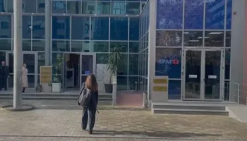 Seanca në Apel për Ballukun, zv.Kryeministrja kërkon heqjen e masave nga GJKKO, Gjykata tërhiqet për vendim