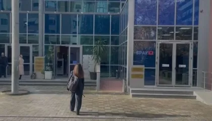 Seanca në Apel për Ballukun, zv.Kryeministrja kërkon heqjen e masave nga GJKKO, Gjykata tërhiqet për vendim