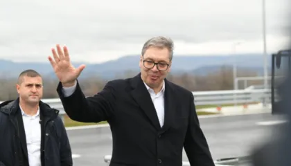 Serbët drejt kutive të votimit në vitin 2026/ Vuçiç plotëson kërkesën për zgjedhje të parakohshme