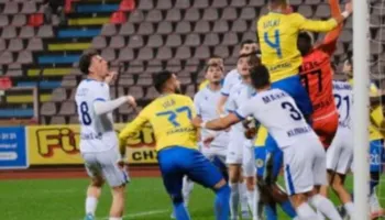 Shifrat flasin/ Elbasani mbi bardheblutë