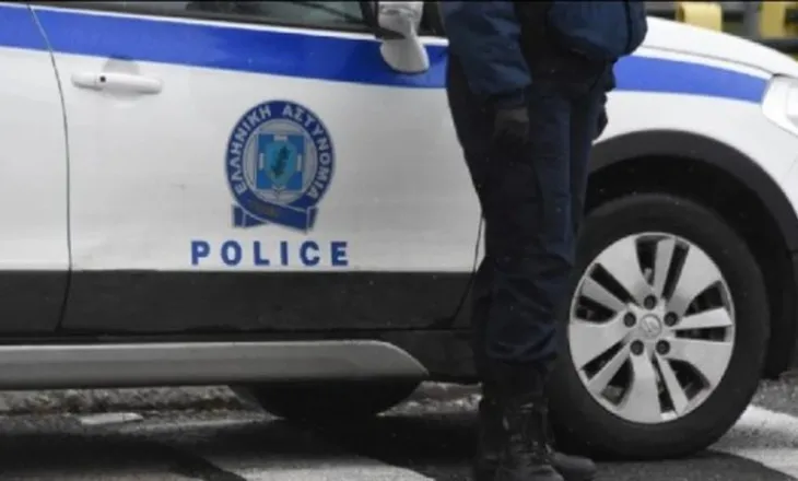 Shpërndanin kokainë në shkolla, 12 persona të arrestuar gjatë një operacioni antidroge në Greqi