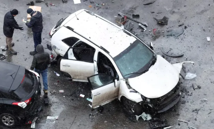 Shpërthim me makinë në Moskë, tre të vdekur, mes tyre dy oficerë policie