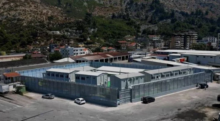 Shqipëria parashikon ngritjen e 20 qendrave pritëse për emigrantët, ku do vendosen