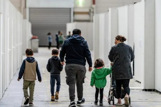 Shqiptarët aplikuesit kryesorë për bashkimet familjare në Gjermani, DW: Përfituan rreth 11.500 persona