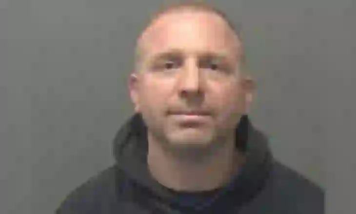 Shqiptarit në Angli i del huq tentativa për të grabitur shtëpinë e barit të disa shqiptarëve të tjerë