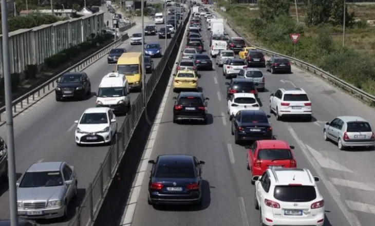 Shtrenjtohet zhdoganimi i makinave, kosto e lartë për çdo kategori