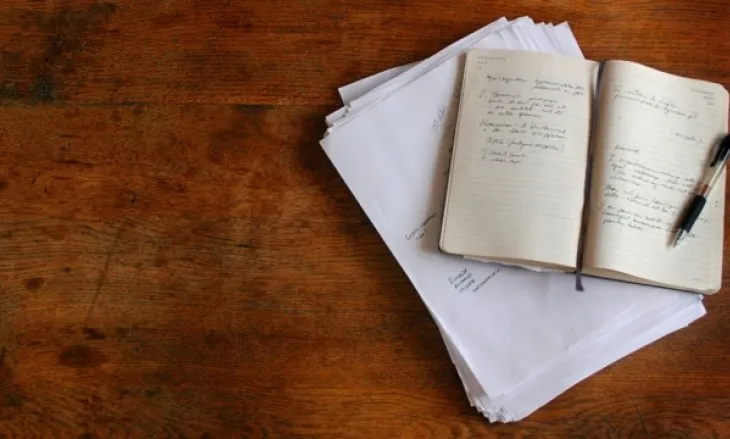 Shumica gabojnë/ Ja si duhet të përdoren drejt përemrat pronorë…