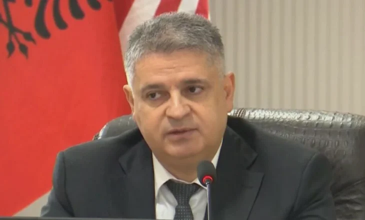 “Shumicës i pëlqen kafeja në SPAK”, Adnan Xholi tregon çfarë do i thoshte dikujt me pushtet në zyrë