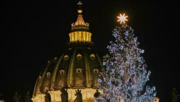 Si festohen Krishtlindjet në Vatikan?