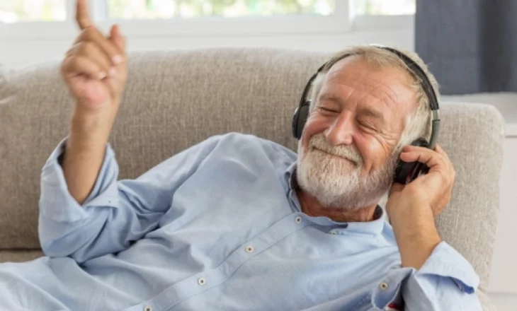 Si ndikon muzika e preferuar në trurin tonë: Efekti i nostalgjisë
