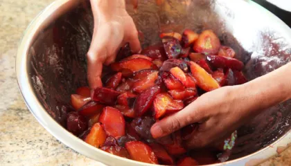 Si të Përgatisni Reçelin e Kumbullave në dy Mënyra – Shije dhe Ëmbëlsi Fantastike