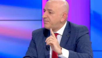 “Situata në PD është më e dobët që nga viti 1997”, Bejko kritikon Berishën: Drejtimi i tij katastrofal, Salianji..