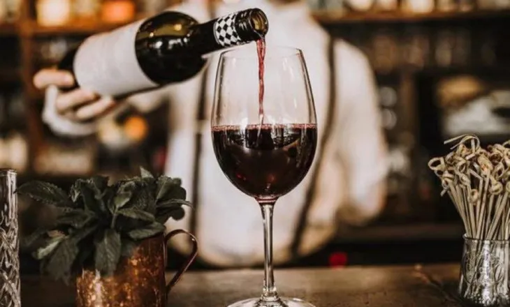 Skandali/ Agasi zhduk shishet me verë 1.3 mln € nën hundën e policisë. SPAK ngelet pa verë. Shpallet në kërkim, Eno Agasi