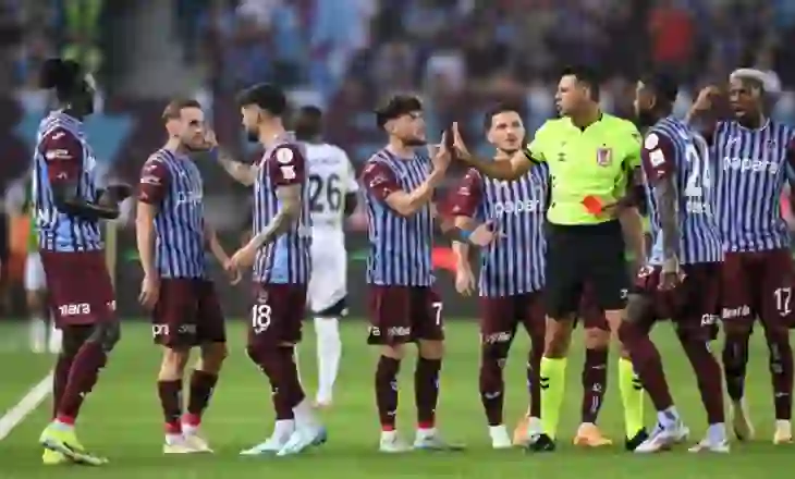 Skandali i basteve në Turqi, 224 futbollistë dhe 24 arbitra të arrestuar