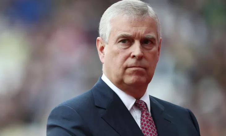 Skandali i Princit Andrew me Epstein, një histori që nuk ka fund