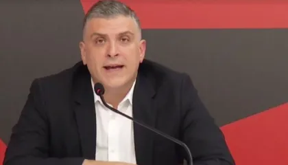 Skandali i tenderave/ Blushi shpërthen ndaj AKSHI-t: Shqiptarët në këmbë deri në largimin e Edi Ramës