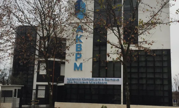 Skandali në heshtje, si po futen në Shqipëri barnat antitumorale që nuk kaluan analizat. Mostrat e para u zëvendësuan në AKBMP për t’i hapur rrugën importit të medikamentit