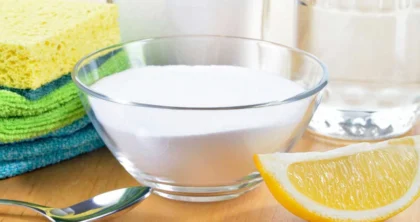 Soda e Bukës – Përbërësi i Duhur për një Dyshek të Pastër